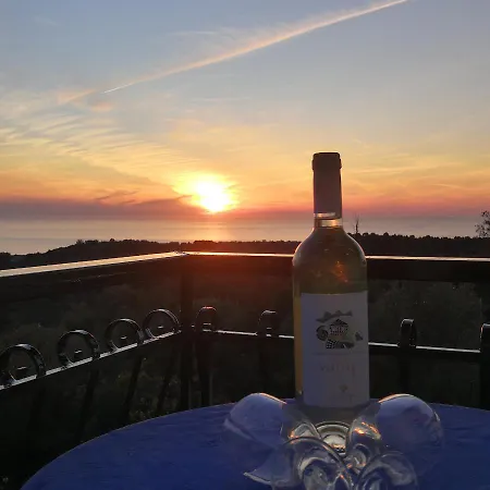 Santa Maria * Áyios Nikítas