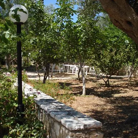 Santa Maria * Áyios Nikítas